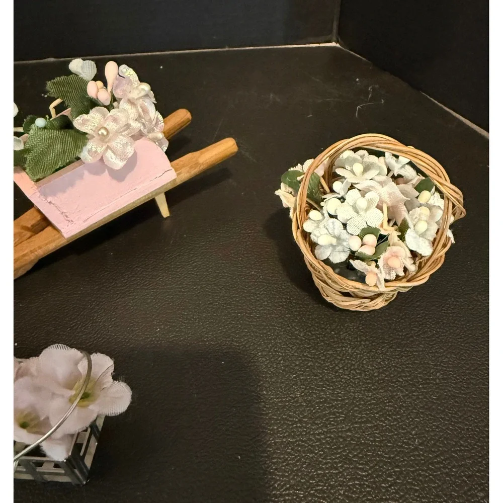 Miniature Dollhouse Garden 5 Piece Lot Vintage Accessories Wheelbarrow Baskets